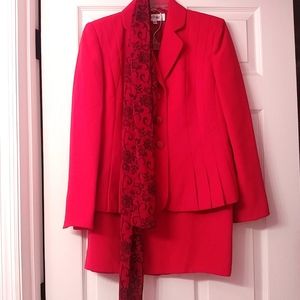 SUIT STUDIO 6P Bright Pink Ladies 3 Piece Suit